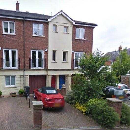 Three Bedroom Town House To Rent UNFURNISHED - Mitre Court, Taunton