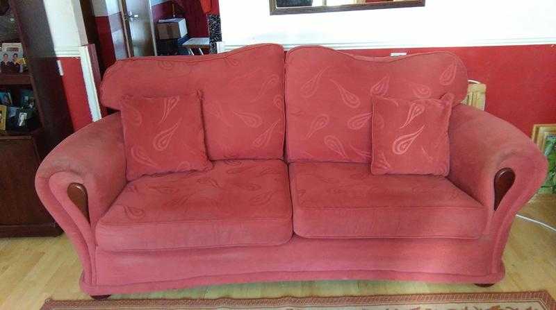 Three Seater Setee Colour Red