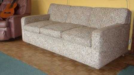 THREE-SEATER SOFA BED