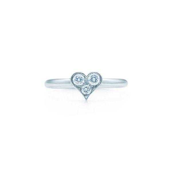 TiffanyampCo. Diamond heart ring