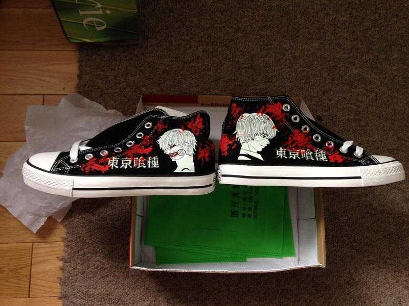 Tokyo Ghoul Anime Unisex Canvas Shoes, glow-in-the-dark, UK size 6-7