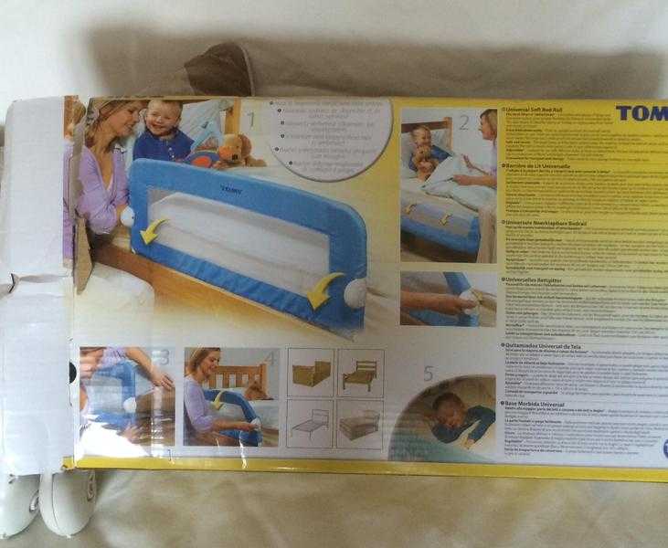 TOMY Universal Bed Rail (Blue)