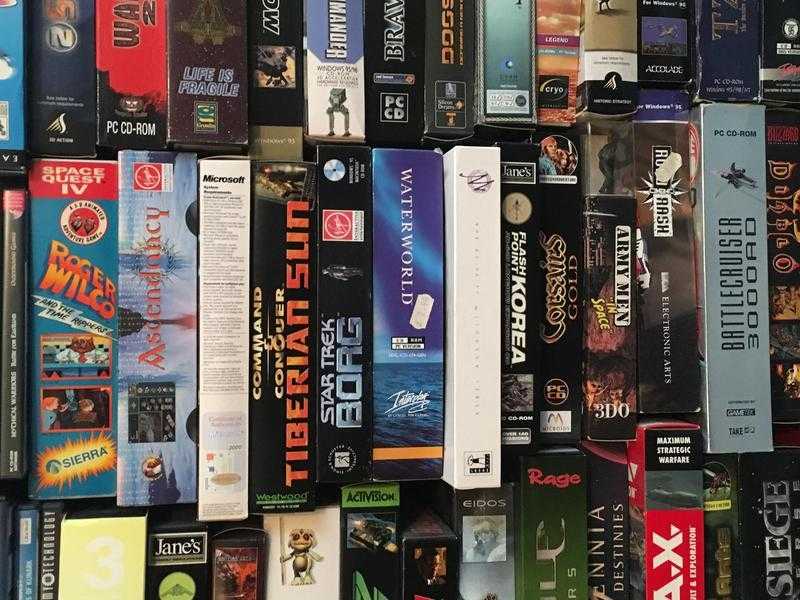 TONNES of PC computer games, many collector classics