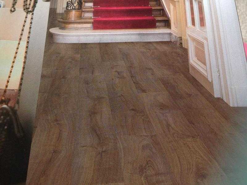 TOP QUALITY LAMINATE FLOORING