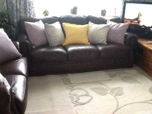 Top quality leather 2seater and 3 seater sofas