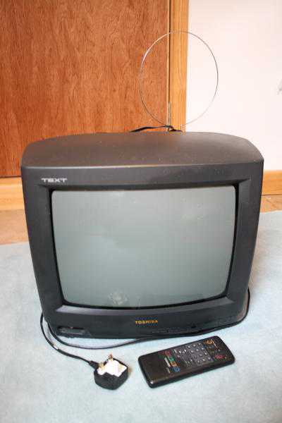 TOSHIBA PORTABLE COLOUR TV (14quot)