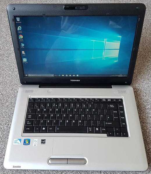 Toshiba Satellite L450 15.6quot Laptop, Windows 10, Superb Condition