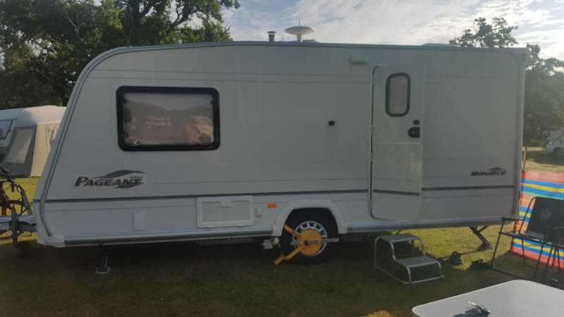 Touring  caravan Bailey pageant monarch