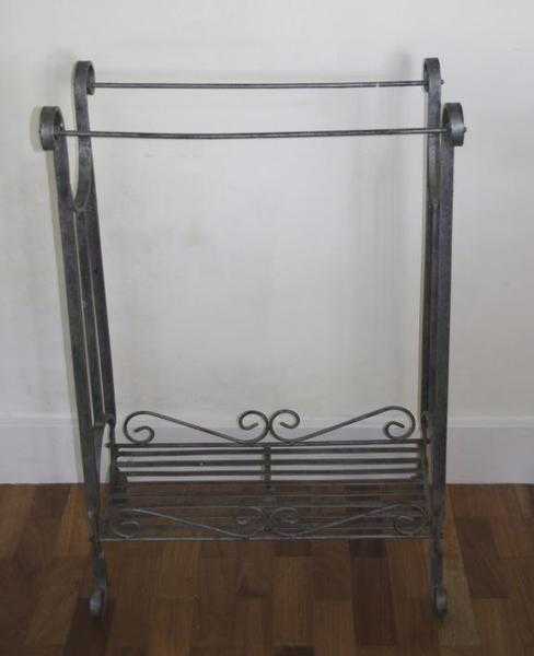 TOWEL RACK - double - WROUGHT IRON