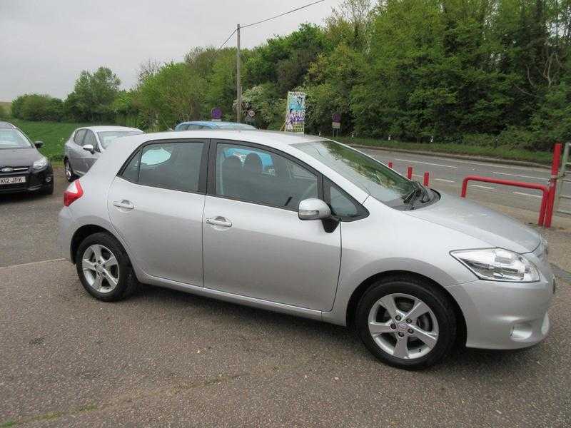 Toyota Auris 2010