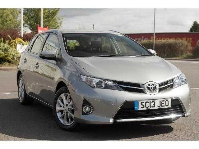 Toyota Auris 2013