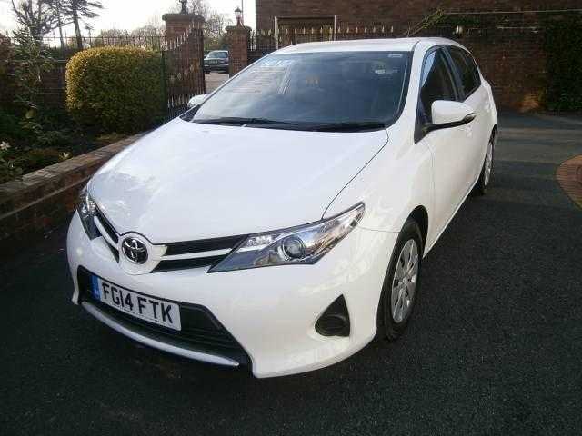 Toyota Auris 2014