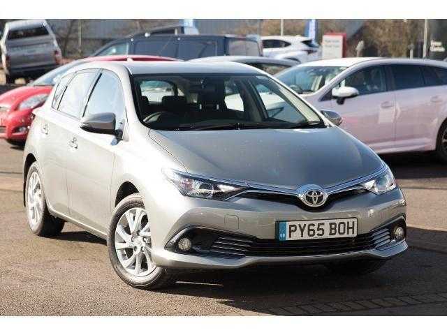 Toyota Auris 2016