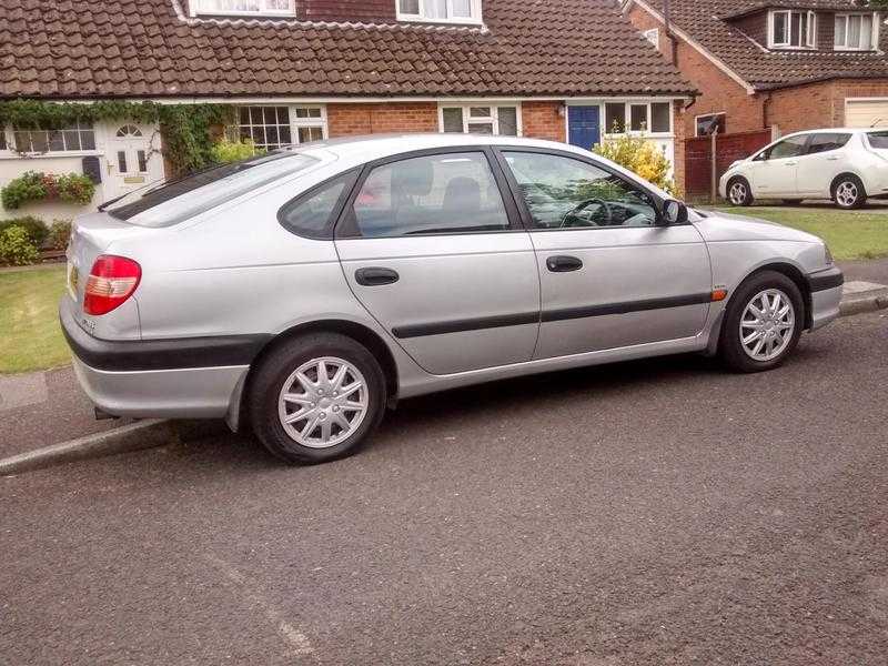 Toyota Avensis 2002