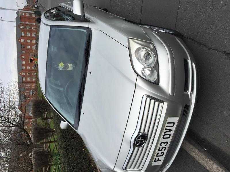 Toyota Avensis 2003 Low Mileage Long MOT in good condition