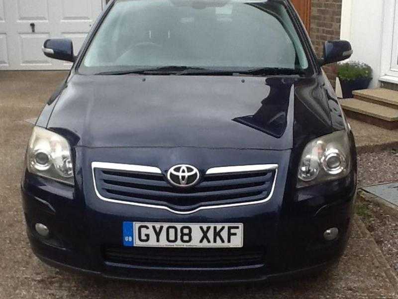 Toyota Avensis 2008 excellent condition