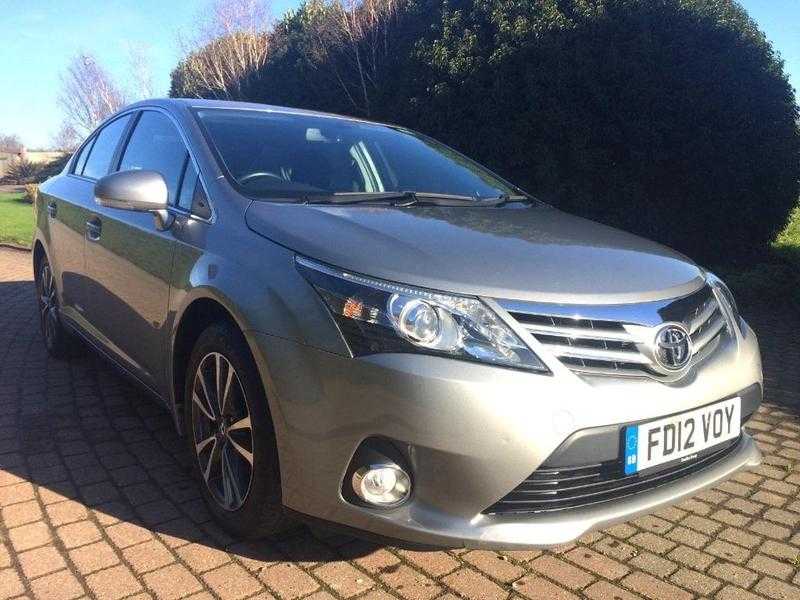 Toyota Avensis 2012