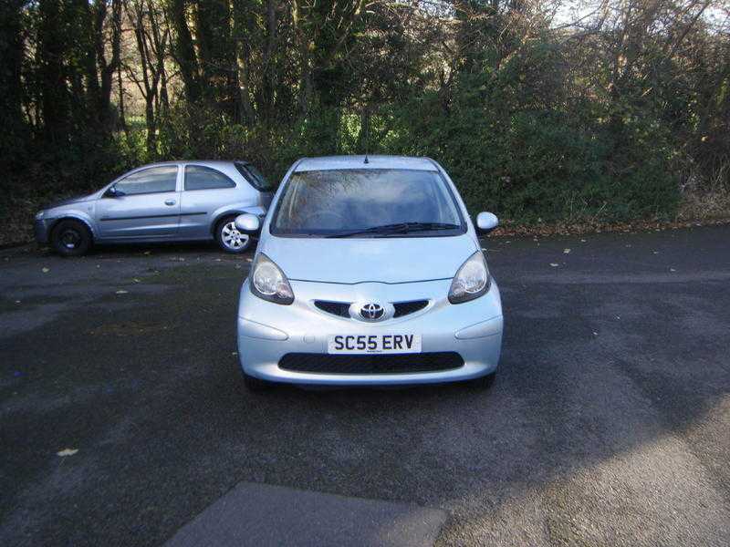 Toyota Aygo 2005 not c1 peugoet 107 mot oct 2016 just serviced 83k vgc