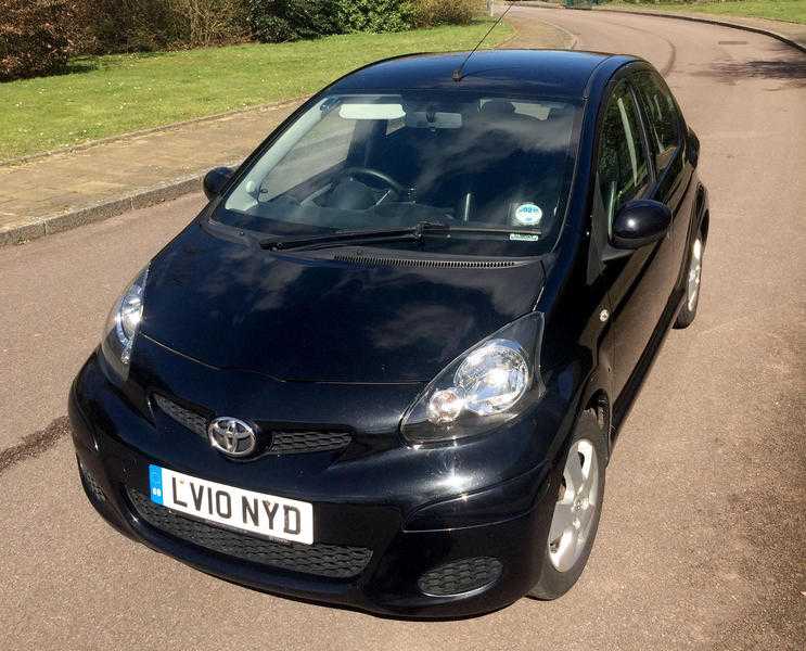 Toyota Aygo Black 2010  Only 66,000 miles  20 Road Tax  5 Door