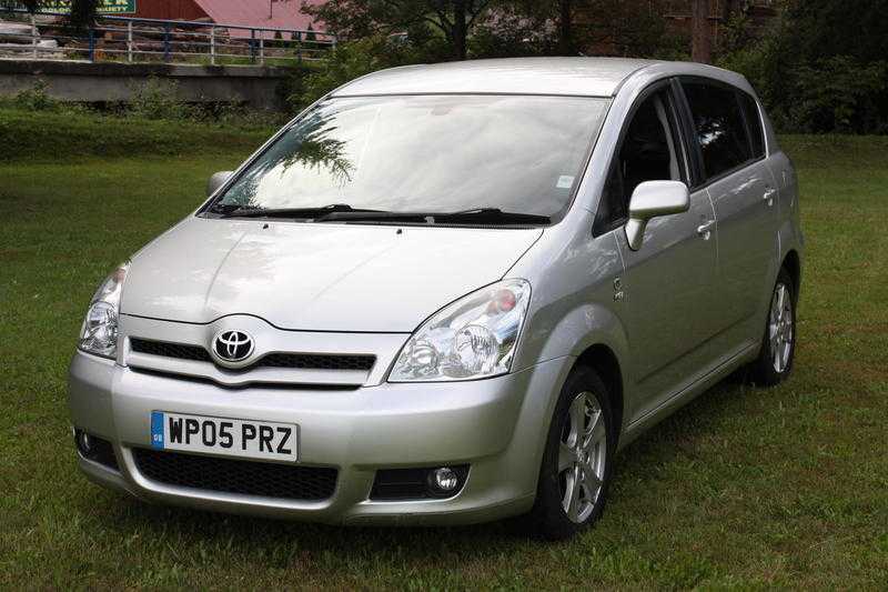 Toyota Corolla Verso 1.8 VVT-i T3 5dr MPV Silver 2005