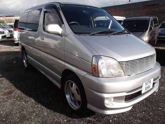 Toyota Hi-ace 2001