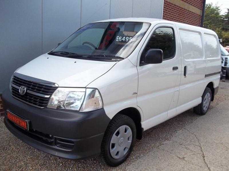 Toyota Hiace 2010