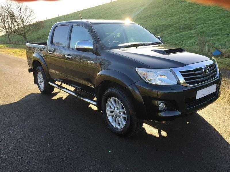 TOYOTA HILUX 4X4 Pick-up Black 2012