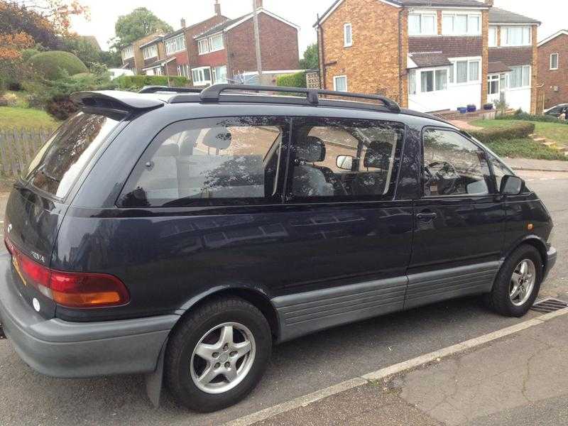 Toyota Previa 1998 very very tidy and low millage looked after car , no rust , 7 seater