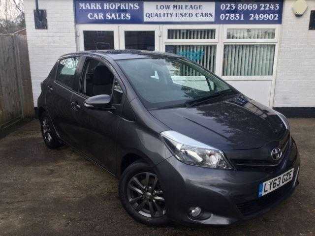 Toyota Yaris 2014