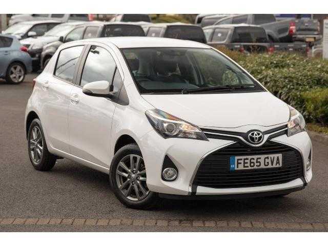 Toyota Yaris 2015