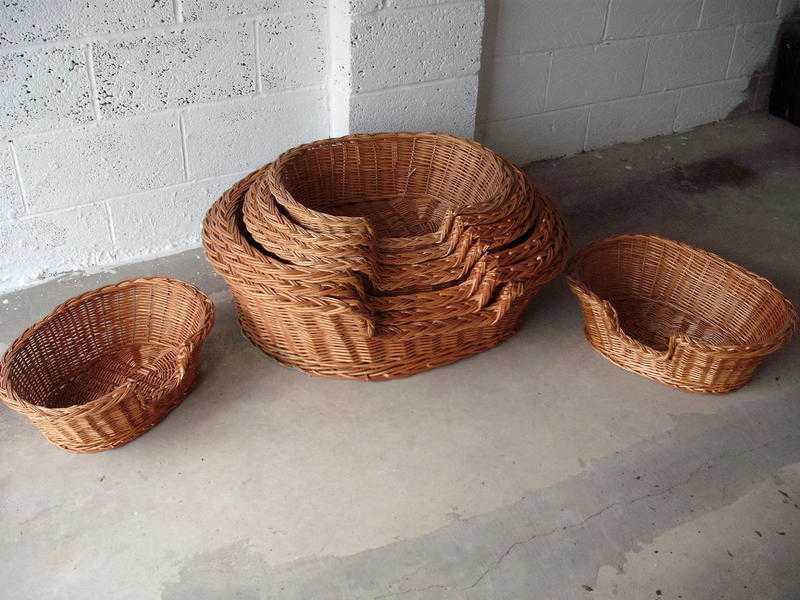 Traditional wicker pet baskets