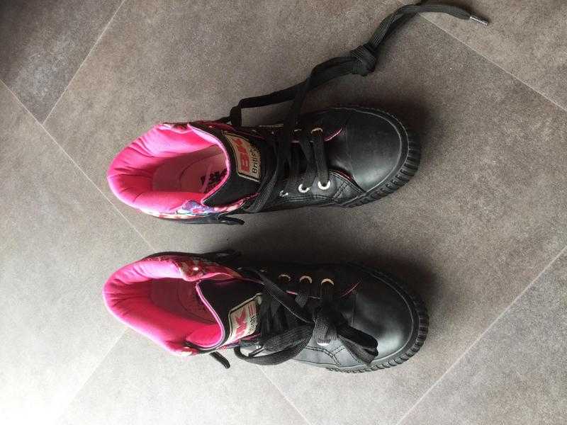 Trainer boots-Girls blackpink lace up boots size 3