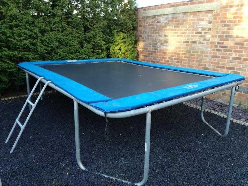 Trampoline