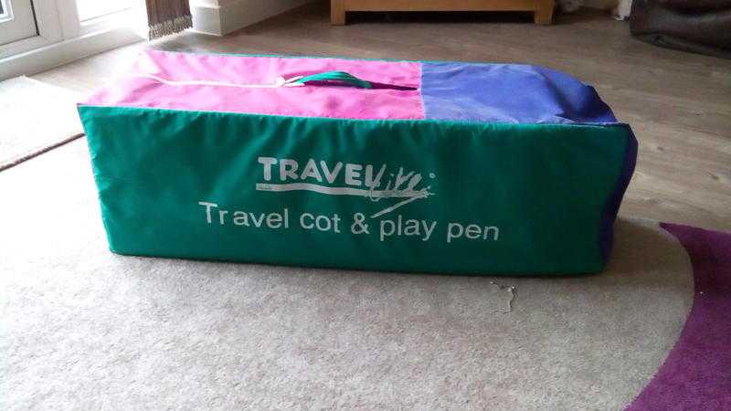 Travel cot and play pen