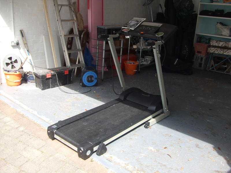 Treadmill running machine