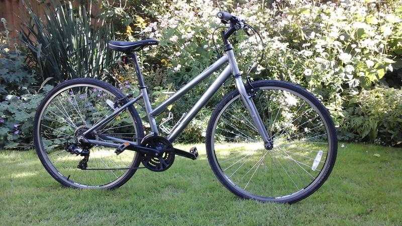 Trek hybrid ladies bike in great condition