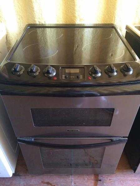 Tricity Bendix 60cm Black electric cooker