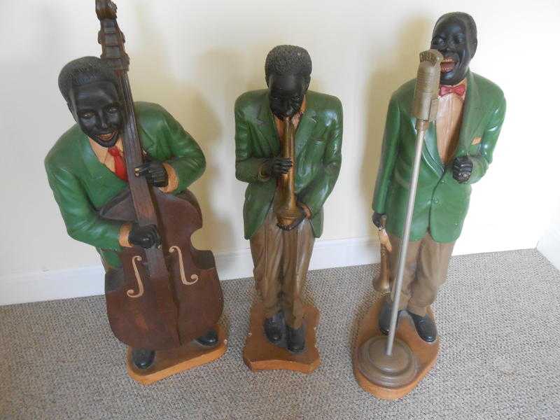 trio of jazz men statues