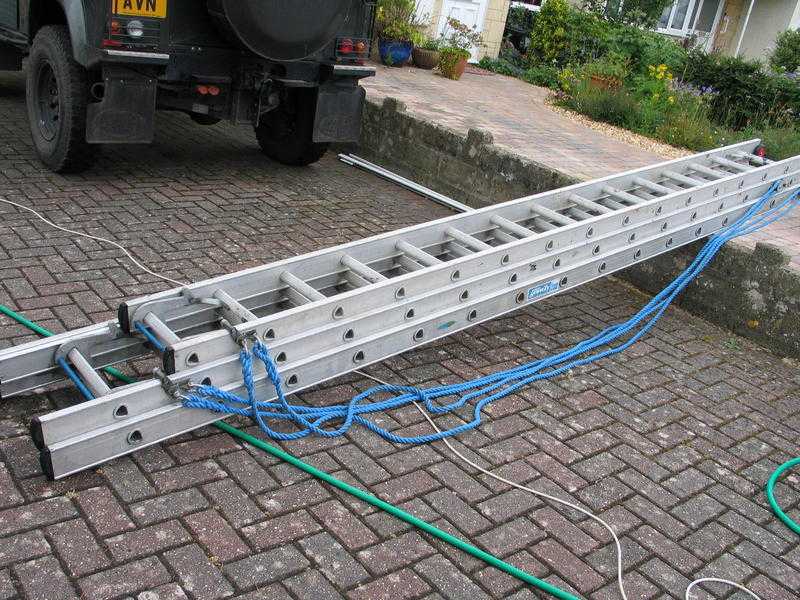 triple aluminium ladder
