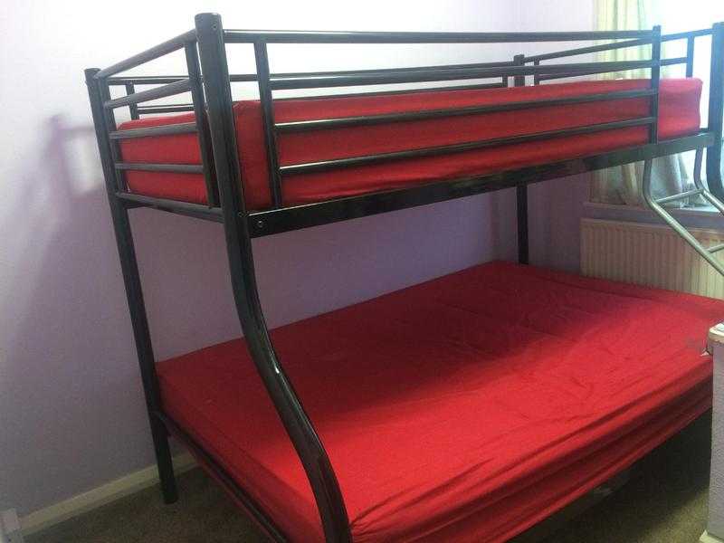 TRIPLE metal BUNK BED, EXCELLENT CONDITION  PRICE 99.99