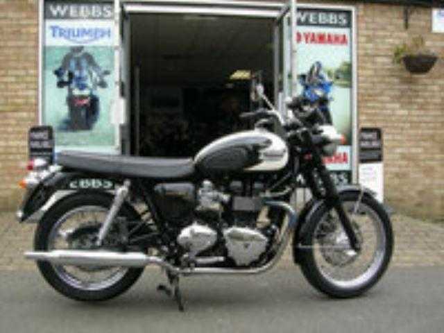 Triumph Bonneville 2011