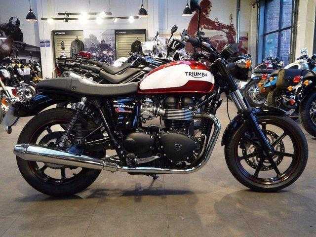 Triumph Bonneville 2015