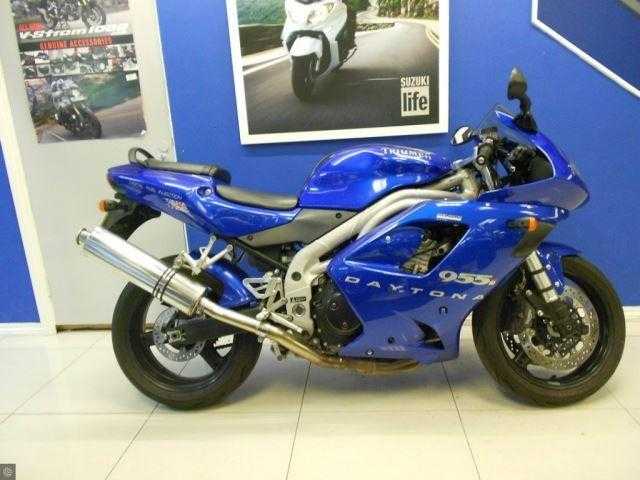 Triumph Daytona 2002