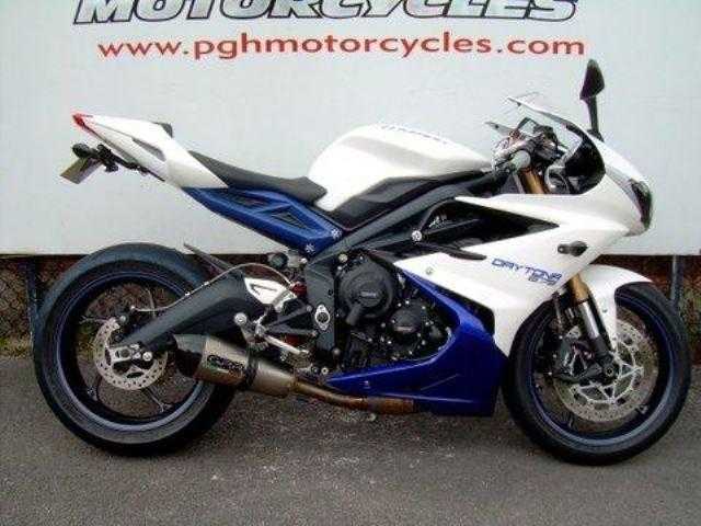 Triumph Daytona 2013