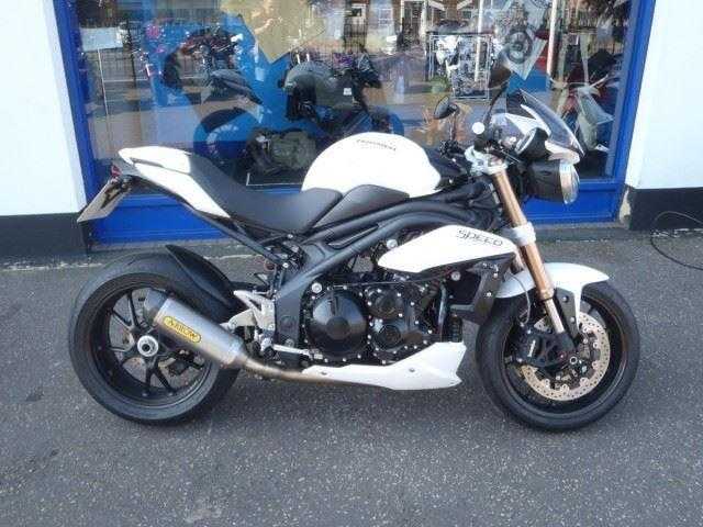 Triumph Speed Triple 2011