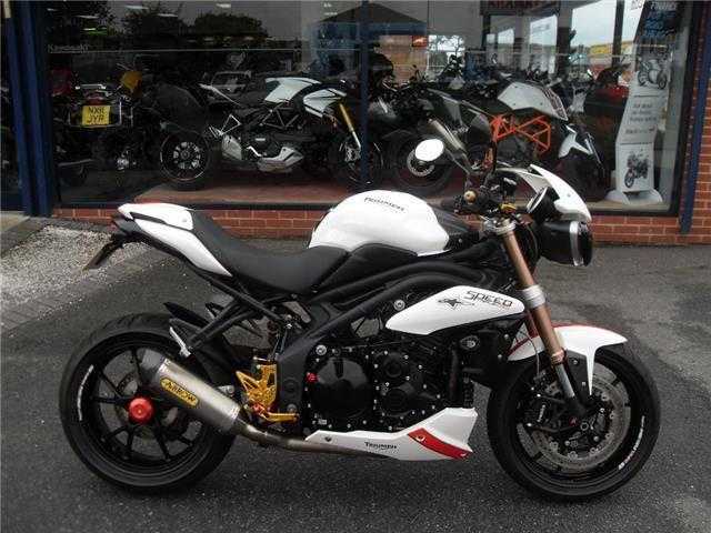 Triumph Speed Triple 2011