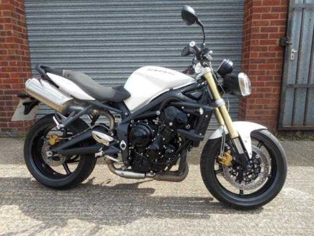 Triumph Speed Triple 2011