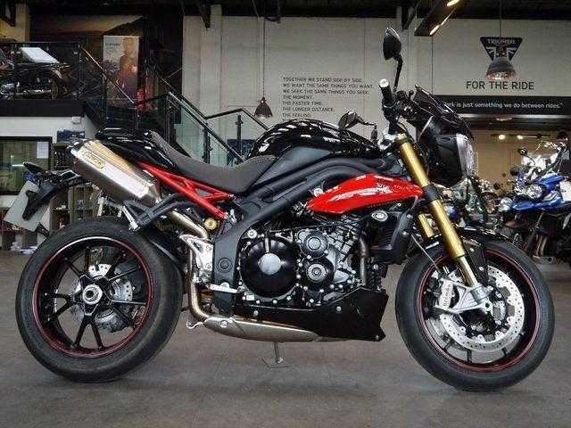 Triumph Speed Triple 2014