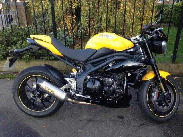 Triumph Speed Triple 2015