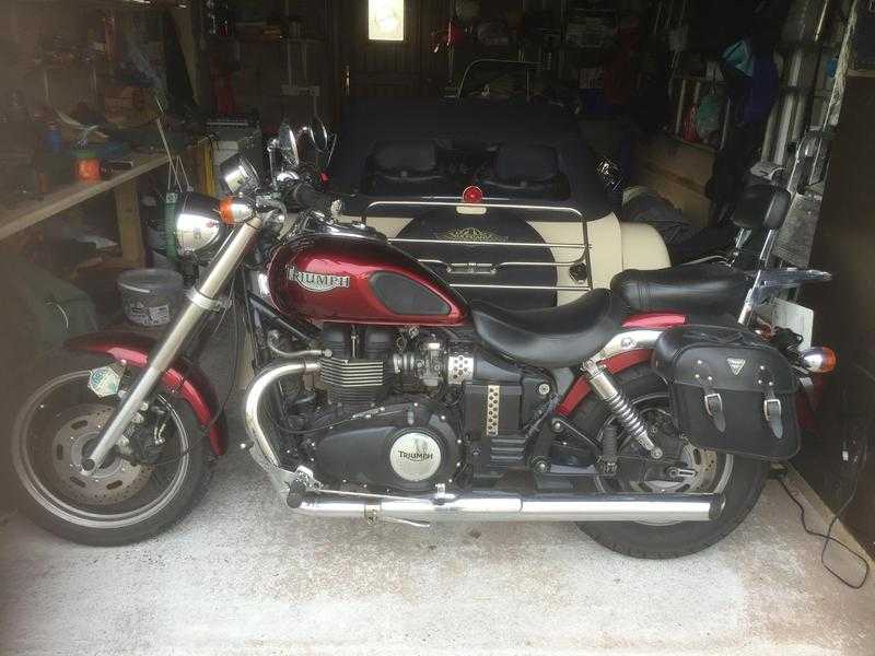 TRIUMPH SPEEDMASTER 2007